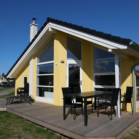 Grobenbrode Strandvilla Mit Einzelfluegel *